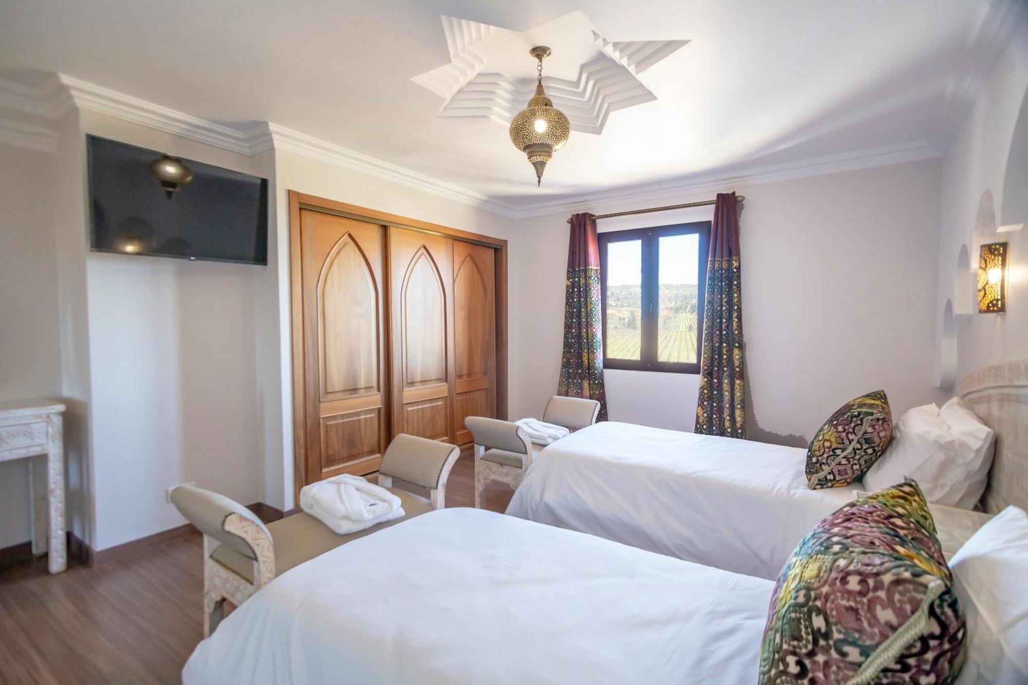 Al Karob Yoga Boutique Hotel Guia  Dış mekan fotoğraf